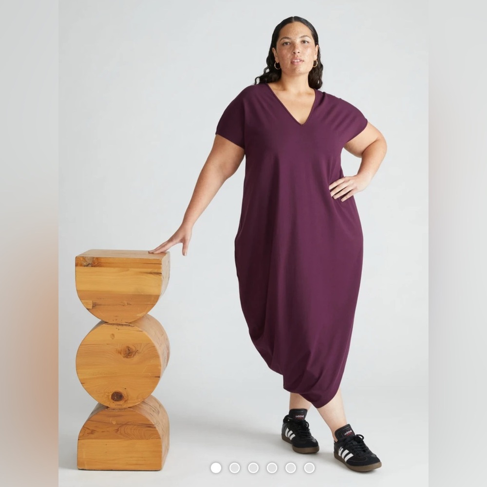 Universal Standard Geneva Dress M (18/20) Açaí